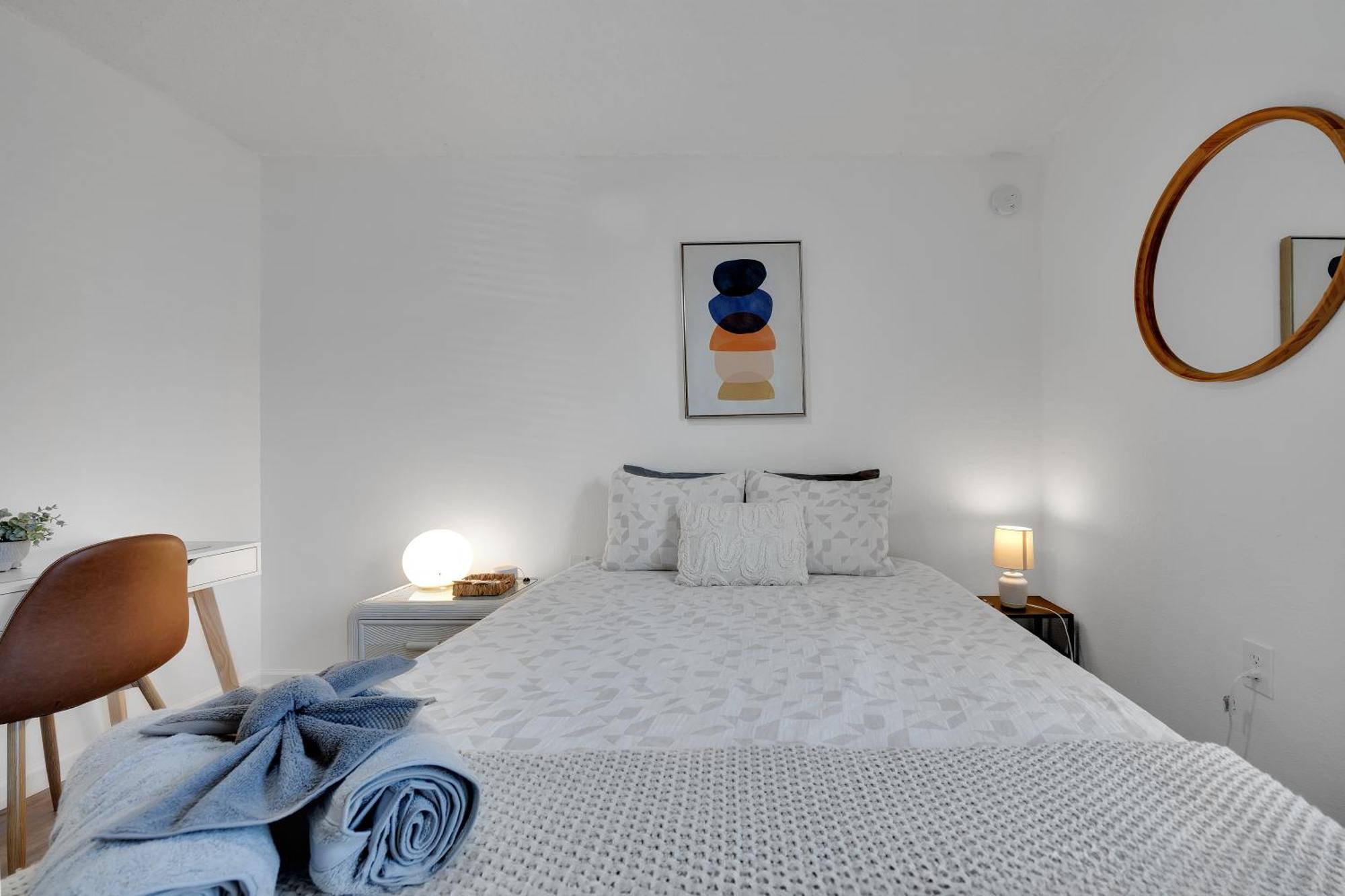 {Hidden Gem} Beach Home Blocks From Ocean +6 Bikes Джэксонвилл-Бич Экстерьер фото